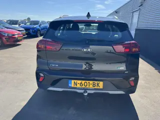 Foto 18 van Kia Niro 1.6 GDi Hybrid Style Edition Schuif/kanteldak, Trekhaak, 1e eign. NL-auto! Navigatie, Achte