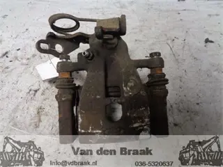 Ford Kuga 2008-2013 Remklauw links achter