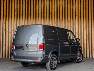 Foto 19 van Volkswagen Transporter 2.0 TDI 150PK DSG Bestelwagen L1H1 | 2X SCHUIFDEUR | COMFORTSTOELEN | NAVI |