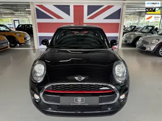 Mini 3-Deurs 1.5 Cooper Business ( 6 MAANDEN GARANTIE )