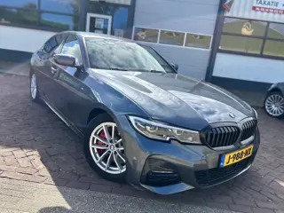 Foto 20 van BMW 3-serie 330e eDrive Edition [INCL-BTW] M-Pakket | Hud|Keyless| Adaptive cruise|.....