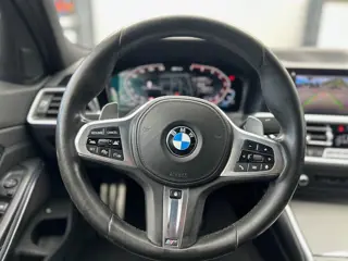 Foto 17 van BMW 3-serie 330e eDrive Edition [INCL-BTW] M-Pakket | Hud|Keyless| Adaptive cruise|.....
