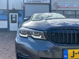 Foto 12 van BMW 3-serie 330e eDrive Edition [INCL-BTW] M-Pakket | Hud|Keyless| Adaptive cruise|.....