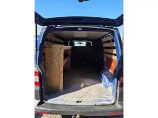 Foto 16 van Volkswagen Transporter 2.0 TDI L1H2