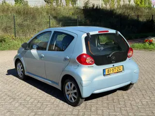 Foto 13 van Toyota Aygo 1.0-12V + NL I NWE KOPPELING I NWE APK I NETTE AUTO I INRUILKOOPJE