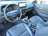 Foto 30 van Hyundai KONA 1.0 T-GDI Premium 1e eigen | dealer onderh | full options! leder | navi | elektr.stoele