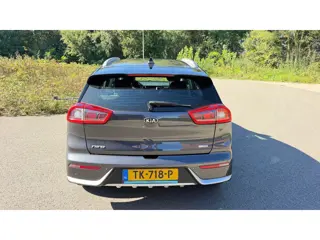 Foto 14 van Kia Niro 1.6 GDi Hybrid DynamicLine Airco/Ecc Leer Navi Camera