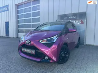 Toyota Aygo 1.0 VVT-i x-cite BI-TONE / Airco / Bluetooth / Cruise control / LMV /
