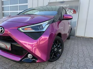 Foto 11 van Toyota Aygo 1.0 VVT-i x-cite BI-TONE / Airco / Bluetooth / Cruise control / LMV /