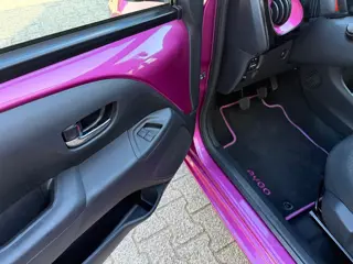 Foto 15 van Toyota Aygo 1.0 VVT-i x-cite BI-TONE / Airco / Bluetooth / Cruise control / LMV /