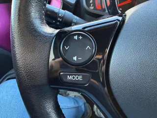 Foto 19 van Toyota Aygo 1.0 VVT-i x-cite BI-TONE / Airco / Bluetooth / Cruise control / LMV /