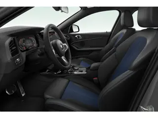 Foto 3 van BMW 1 Serie 118i Introduction Edition