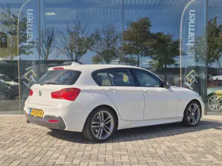 Foto 12 van BMW 1-serie 118i High Executive, M-Sport, facelift model (LCI 2) en rijklaar
