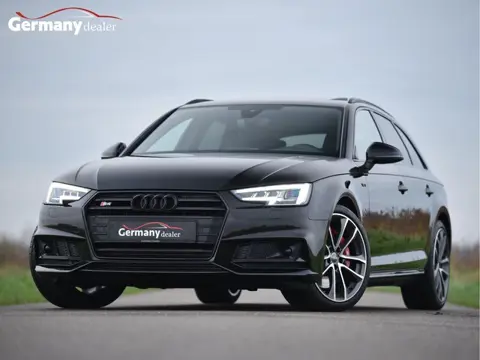 Audi S4 Avant 3.0TFSI S4 Quattro 354pk Pano B&O Carbon S-zetels ACC Keyless 19-Inch ACC DAB