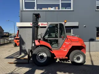 Manitou M 30-4 ST3B  Ruwterrein heftruck 4x4 Triplo 550 Sideshift 4050UUR Perkins DIESEL 2015