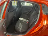 Foto 29 van Renault Clio 1.0 TCe Zen | NAP | Climate Control | Key-less | Navigatie | Cruise Control | LED | DAB