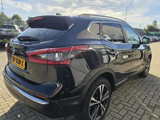 Foto 18 van Nissan Qashqai 1.3 DIG-T N-Connecta | Panoramadak | 360° Camera | Trekhaak |