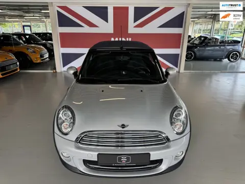 Mini Cabrio 1.6 Cooper Pepper ( 6 MAANDEN GARANTIE )