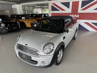 Foto 20 van Mini Cabrio 1.6 Cooper Pepper ( 6 MAANDEN GARANTIE )