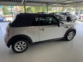 Foto 19 van Mini Cabrio 1.6 Cooper Pepper ( 6 MAANDEN GARANTIE )