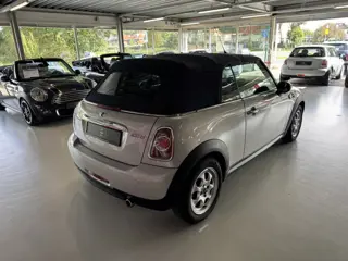 Foto 17 van Mini Cabrio 1.6 Cooper Pepper ( 6 MAANDEN GARANTIE )