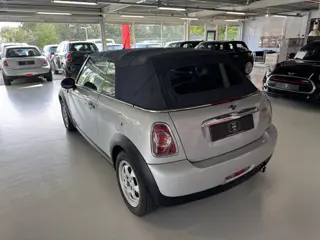 Foto 16 van Mini Cabrio 1.6 Cooper Pepper ( 6 MAANDEN GARANTIE )