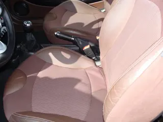Foto 15 van Mini Clubman 1.6 Cooper airco elek pak nap apk