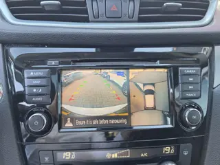 Foto 13 van Nissan Qashqai 1.3 DIG-T N-Connecta  | Panoramadak | 360° Camera | Trekhaak |