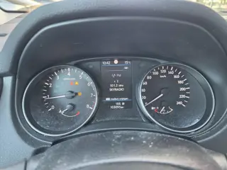 Foto 18 van Nissan Qashqai 1.3 DIG-T N-Connecta  | Panoramadak | 360° Camera | Trekhaak |