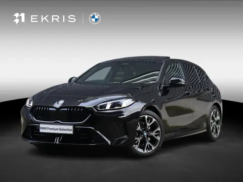 BMW 1 Serie 5-deurs 120 | M Sportpakket | Panodak | Harman Kardon | Driving Assistant | Comfort Acce
