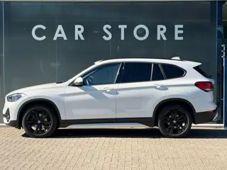 Foto 13 van BMW X1 SDrive18i High Executive CAMERA CARPLAY NAV TREKHAAK