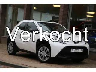Toyota Aygo X 1.0 VVT-i MT Play Navi CarPlay Camera ACC