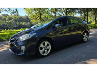 Toyota Prius 1.8 Dynamic - KOPPAKKING LEK - Xenon - Head up -
