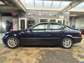 Foto 13 van BMW 3-serie 325i Special Edition *153000KM* NL auto