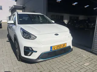 Foto 14 van Kia e-Niro DynamicLine 39 kWh