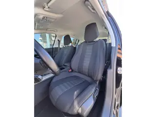Foto 12 van Peugeot 308 1.2 PureTech Allure |Dealer onderhouden|Cruise|