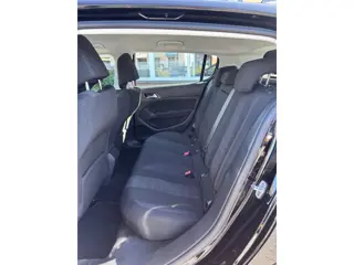Foto 14 van Peugeot 308 1.2 PureTech Allure |Dealer onderhouden|Cruise|