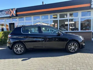 Foto 17 van Peugeot 308 1.2 PureTech Allure |Dealer onderhouden|Cruise|