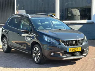 Foto 15 van Peugeot 2008 1.2 PureTech Allure / Pano / Riem VV / Leder