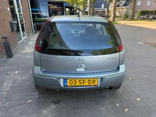 Foto 15 van Opel Corsa 1.2-16V Silverline|AIRCO|LEUKE AUTO