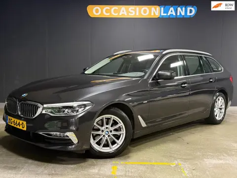 BMW 5-serie Touring 520i Corporate Lease High Executive|PANO|LED|TREKHAAK|LEDER|SFEER|HARMAN|MEMORY|