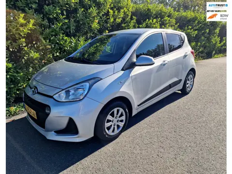Hyundai I10 1.0i Apple CarPlay Cruise Clima Airco