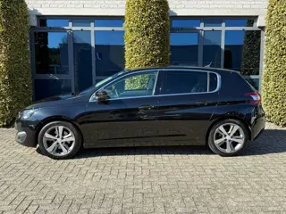 Foto 12 van Peugeot 308 1.6 THP Première |Xenon| |Keyless|