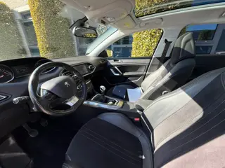 Foto 17 van Peugeot 308 1.6 THP Première |Xenon| |Keyless|