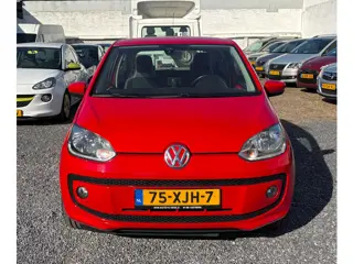 Foto 17 van Volkswagen Up! 1.0 high up! BlueMotion | Bouwjaar 2012 | Lederen Bekleding