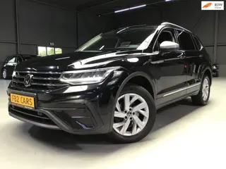 Foto 12 van Volkswagen Tiguan Allspace 2.0 TDI Life I EX BPM I EX BTW I New Remmen + Kln Brt I Head Up I Digital