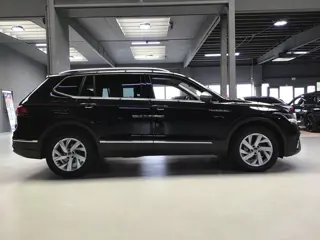 Foto 14 van Volkswagen Tiguan Allspace 2.0 TDI Life I EX BPM I EX BTW I New Remmen + Kln Brt I Head Up I Digital