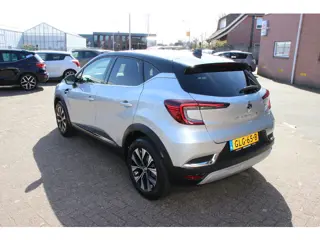 Foto 19 van Renault Captur 1.3 TCe Hybrid Intens Automaat | Parkeersensoren v+a | Camera | Navi |