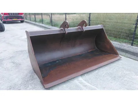 Verachtert CW30 CW40 cleaning bucket / 2.40m wide / 1.95m3