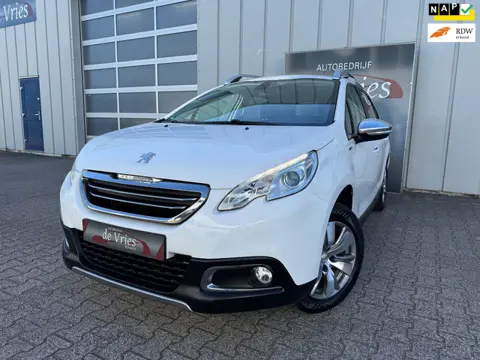 Peugeot 2008 1.2 PureTech Style NIEUWE DISTRUBITIE! / Airco / Navi / Cruise Control / Bluetooth / LM